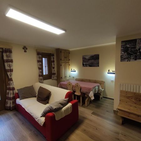 Appartamenti La Romantica Livigno Exterior foto